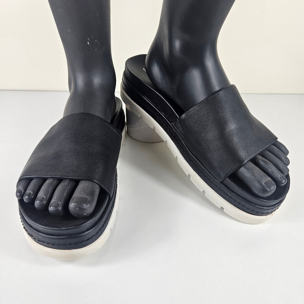 J/Slides NYC Bibby Womens 10 Black Leather Platform Slide Sandals Sawtooth Sole